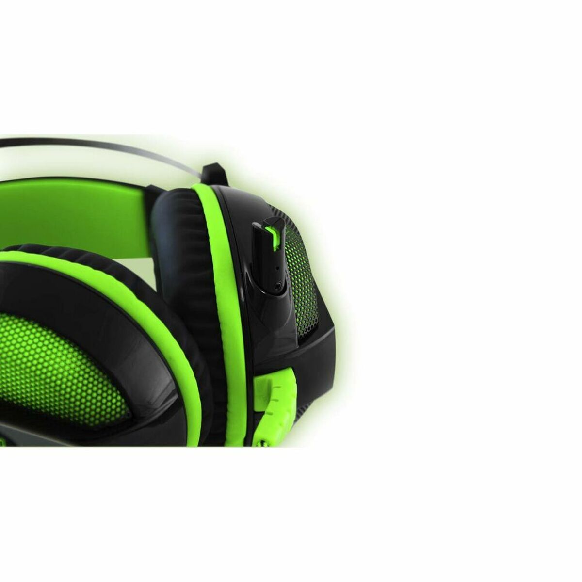 Gaming Headset with Microphone Droxio HADLOK - USB, Black/Green | GAMER CREST
